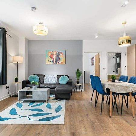 Spacious 1 Bedroom Apartment In Central Woking Exterior foto